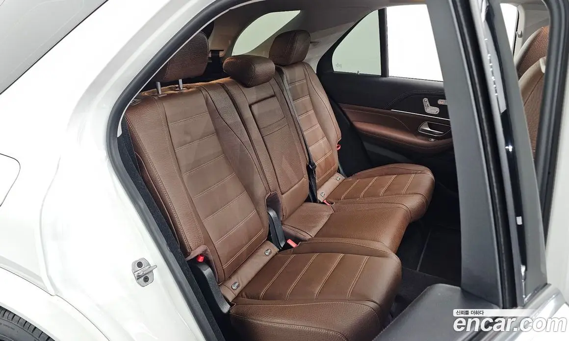 Mercedes-Benz GLE-Class 2023 3.0 автомат (гидро), фото 17