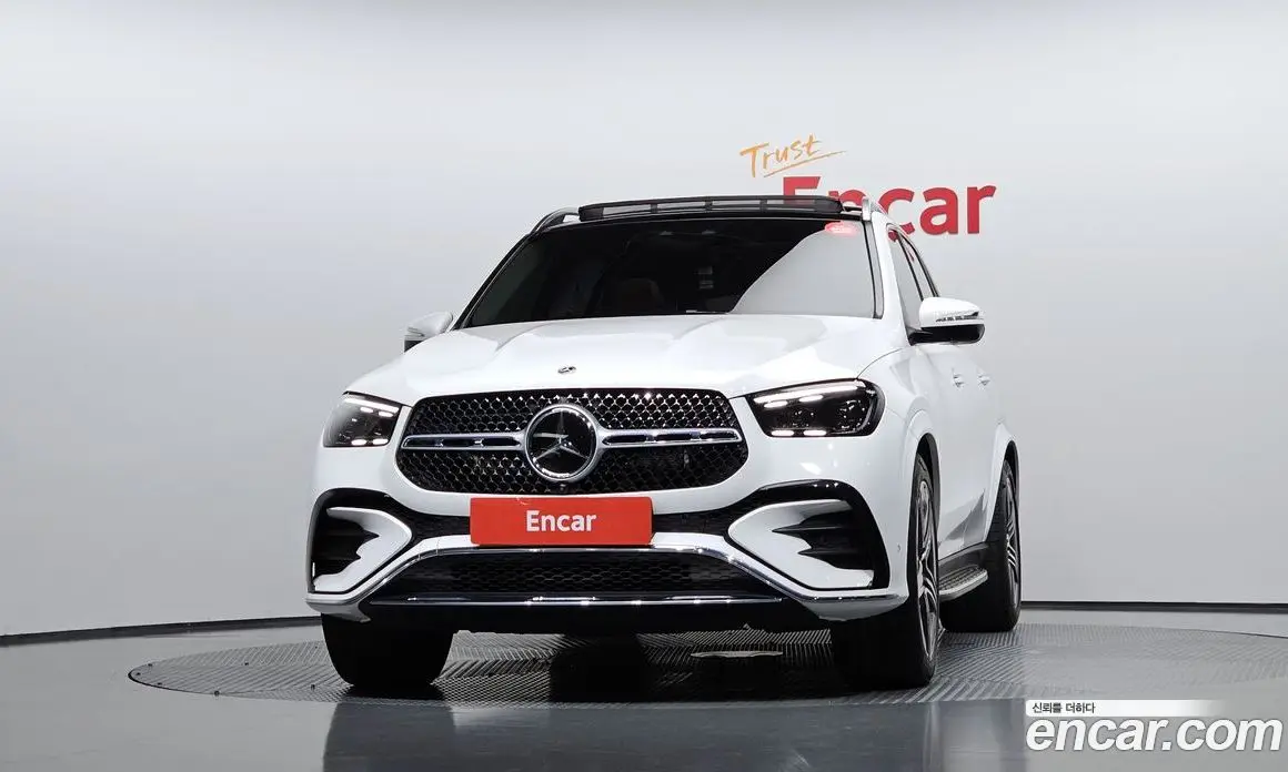 Mercedes-Benz GLE-Class 2023 3.0 автомат (гидро), фото 3