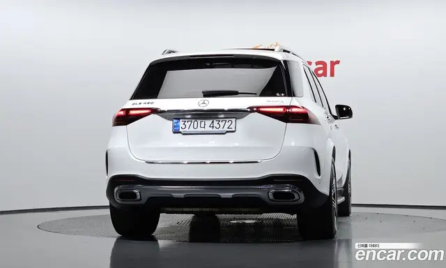 Mercedes-Benz GLE-Class 2023 3.0 автомат (гидро), миниатюра 4