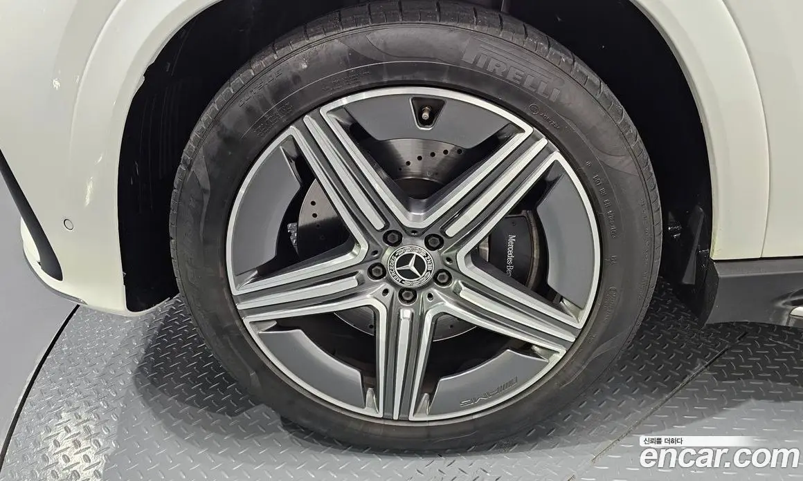 Mercedes-Benz GLE-Class 2023 3.0 автомат (гидро), фото 5