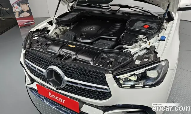 Mercedes-Benz GLE-Class 2023 3.0 автомат (гидро), миниатюра 6
