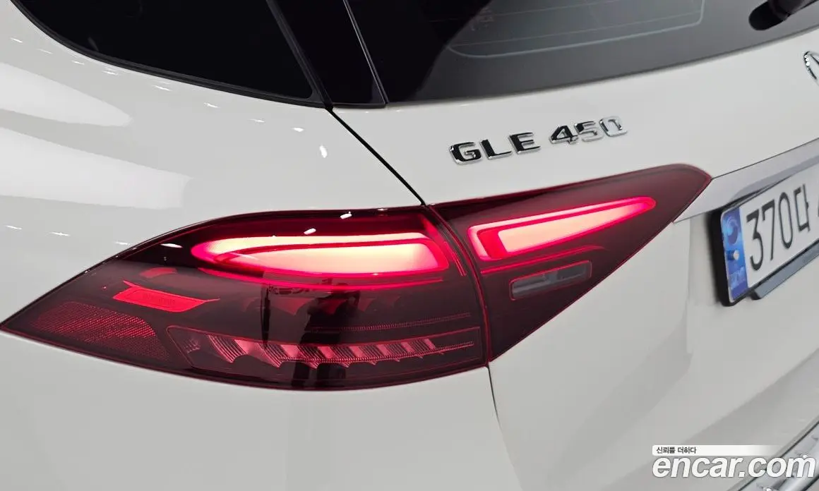 Mercedes-Benz GLE-Class 2023 3.0 автомат (гидро), фото 9
