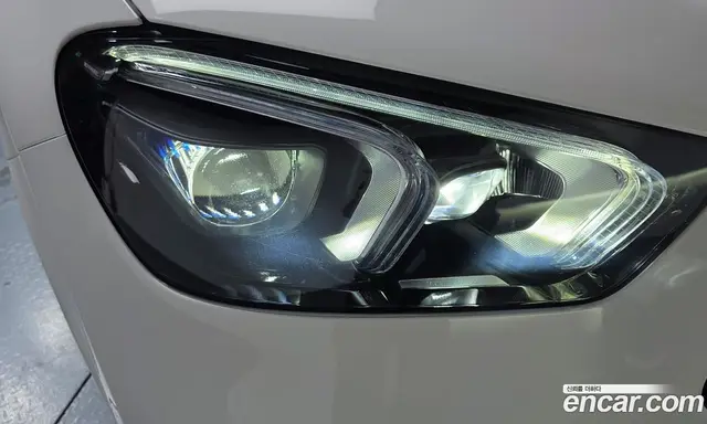 Mercedes-Benz GLE-Class 2023 2.9 автомат (гидро), миниатюра 7