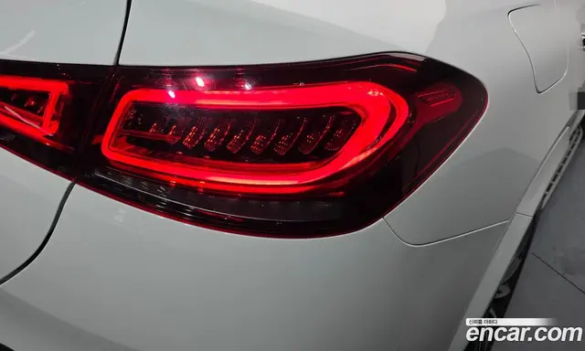 Mercedes-Benz GLE-Class 2023 2.9 автомат (гидро), миниатюра 8
