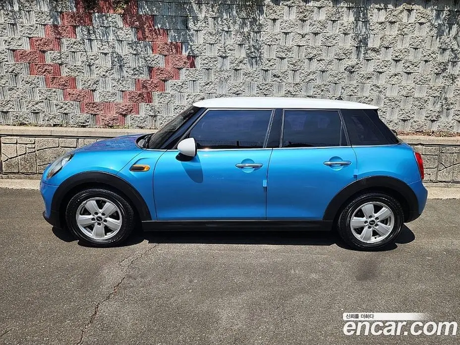 Mini Cooper 2015 1.5 автомат (гидро), фото 3 Mini Cooper 2015 1.5 автомат (гидро), фото 3