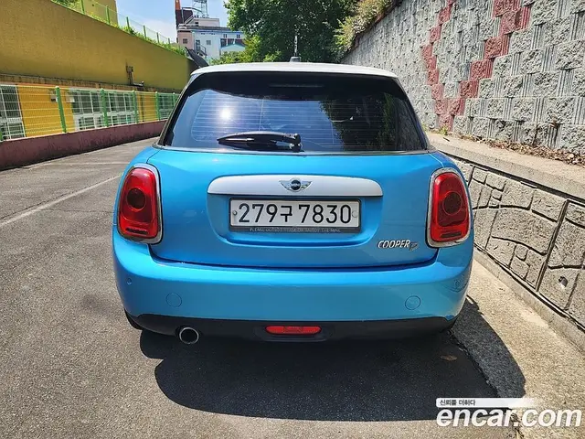 Mini Cooper 2015 1.5 автомат (гидро), миниатюра 5 Mini Cooper 2015 1.5 автомат (гидро), миниатюра 5