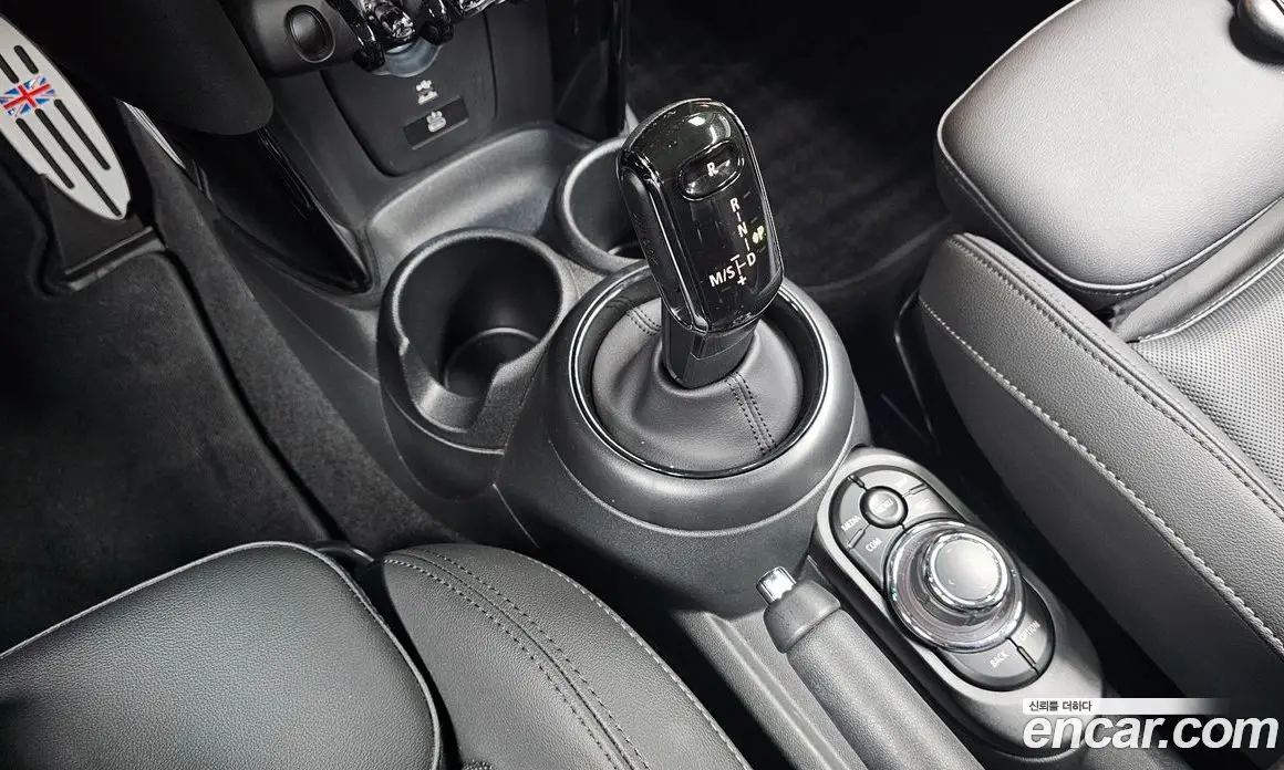 Mini Cooper 2023 1.5 автомат (гидро), фото 12