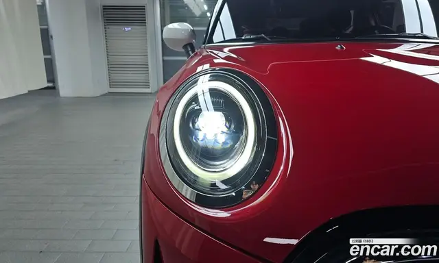 Mini Cooper 2023 1.5 автомат (гидро), миниатюра 8