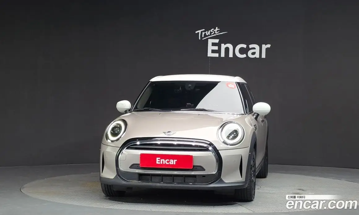 Mini Cooper 2024 1.5 автомат (гидро), фото 3