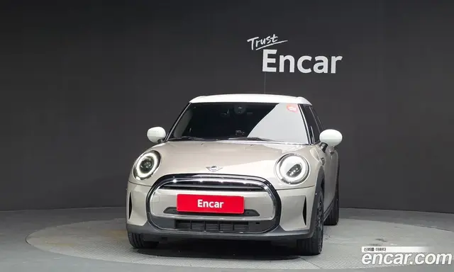 Mini Cooper 2024 1.5 автомат (гидро), миниатюра 3