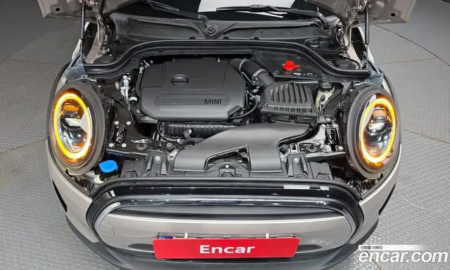 Mini Cooper 2024 1.5 автомат (гидро), миниатюра 6