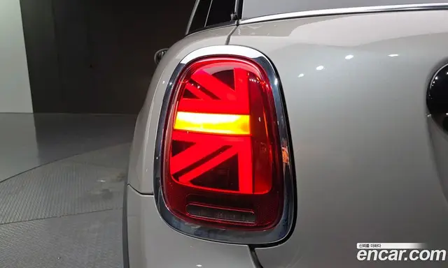 Mini Cooper 2024 1.5 автомат (гидро), миниатюра 9