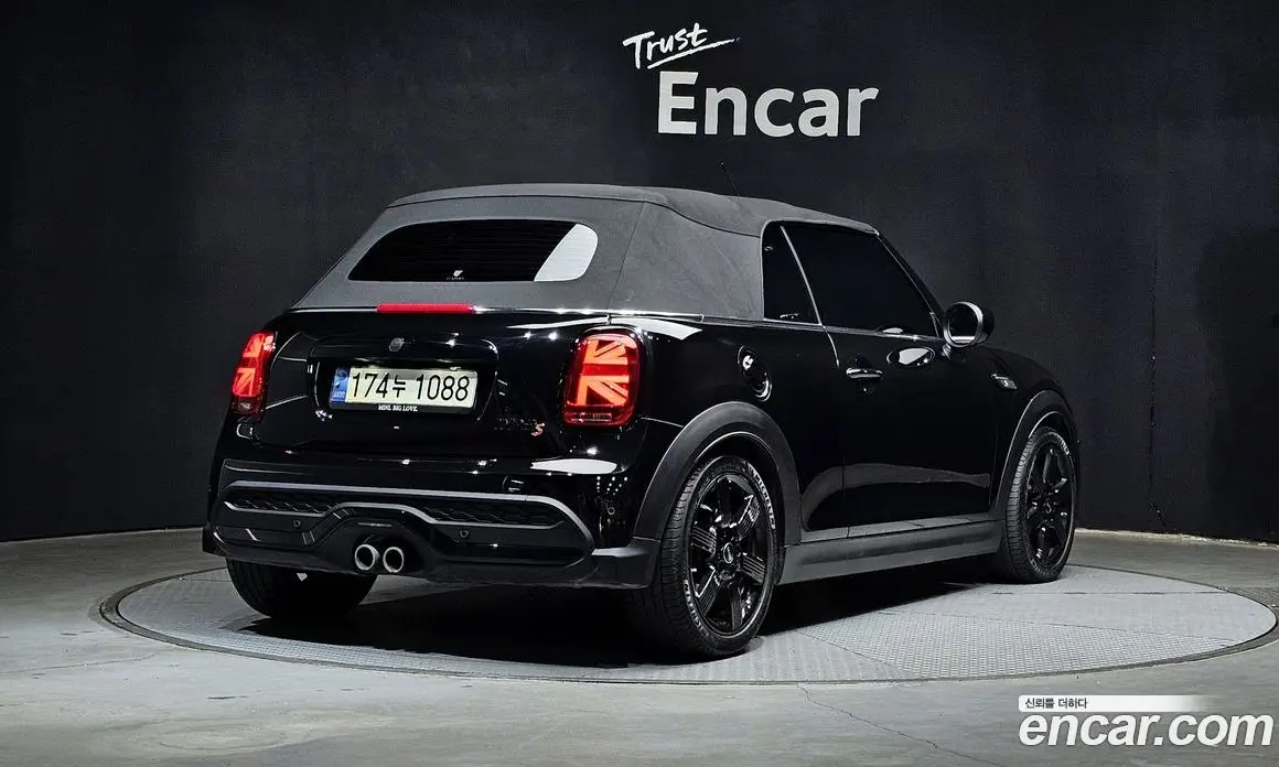 Mini Cooper Convertible 2022 2.0 автомат (гидро), фото 2 Mini Cooper Convertible 2022 2.0 автомат (гидро), фото 2