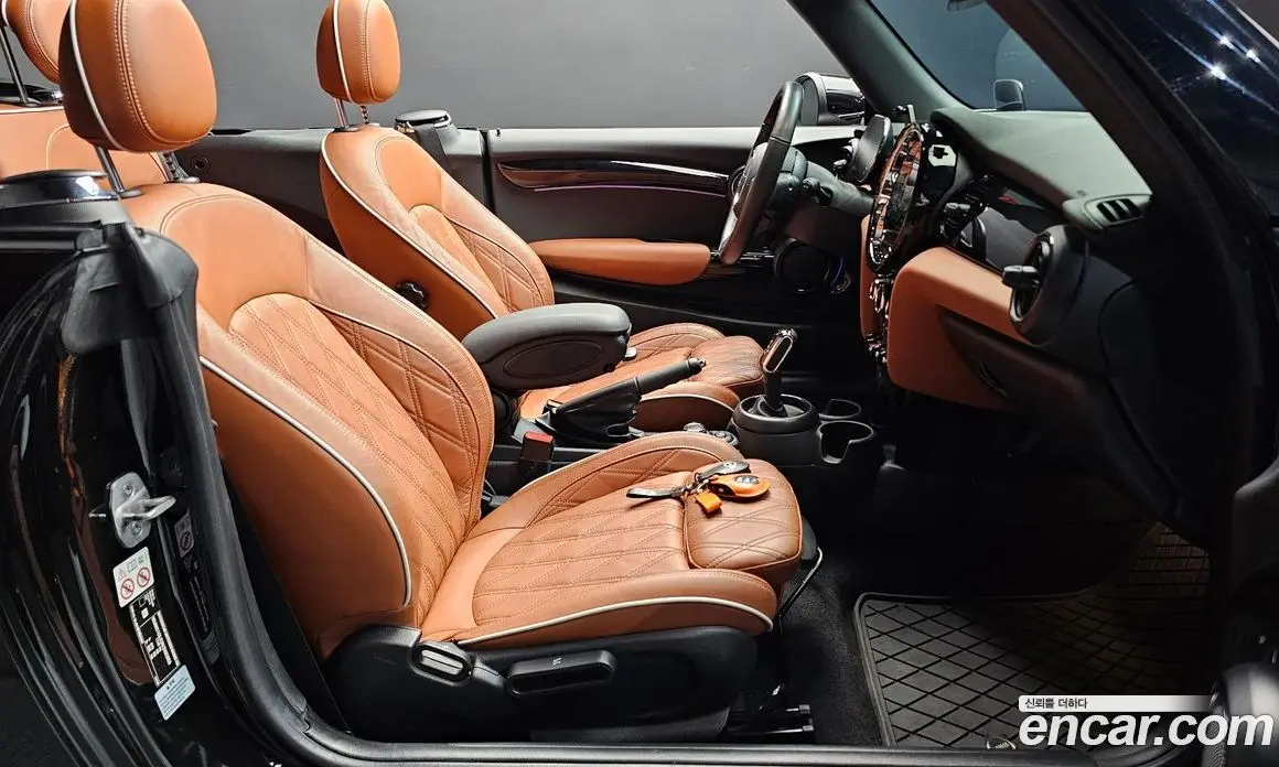 Mini Cooper Convertible 2022 2.0 автомат (гидро), фото 17 Mini Cooper Convertible 2022 2.0 автомат (гидро), фото 17