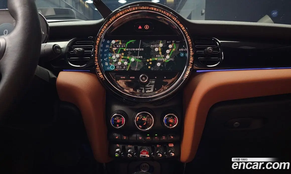 Mini Cooper Convertible 2022 2.0 автомат (гидро), фото 20 Mini Cooper Convertible 2022 2.0 автомат (гидро), фото 20