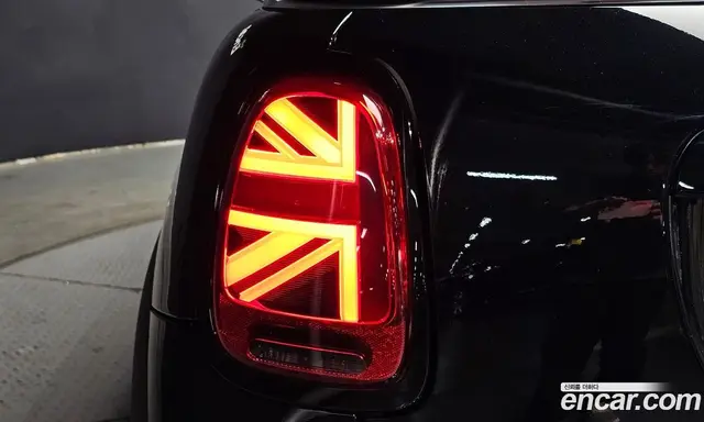 Mini Cooper Convertible 2022 2.0 автомат (гидро), миниатюра 9 Mini Cooper Convertible 2022 2.0 автомат (гидро), миниатюра 9