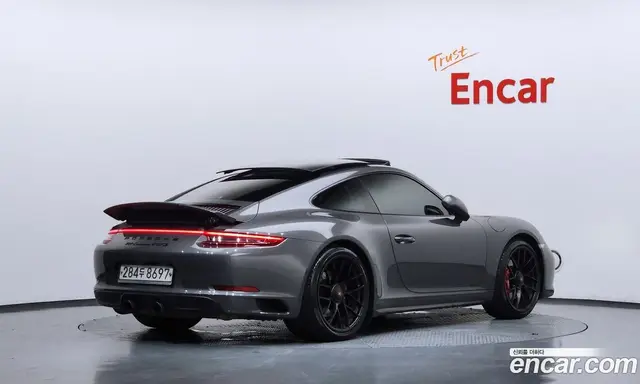 Porsche 911 2019 3.0 автомат (гидро), миниатюра 2