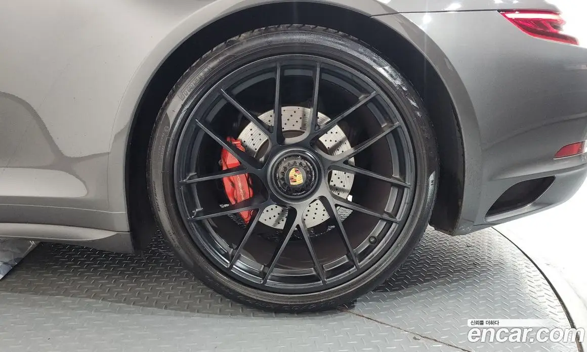 Porsche 911 2019 3.0 автомат (гидро), фото 7