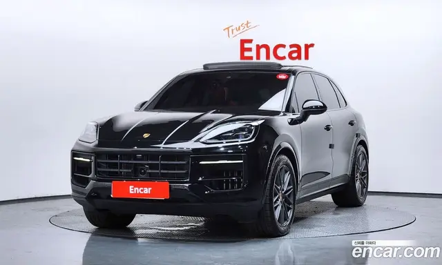 Porsche Cayenne, 2024, 14 853 км