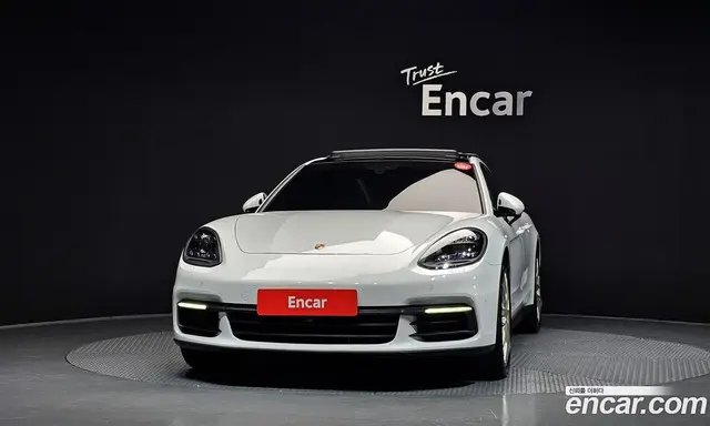 Porsche Panamera 2020 3.0 автомат (гидро), миниатюра 3