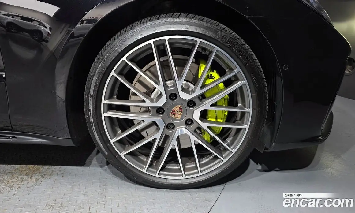 Porsche Panamera 2025 2.9 автомат (гидро), фото 7 Porsche Panamera 2025 2.9 автомат (гидро), фото 7