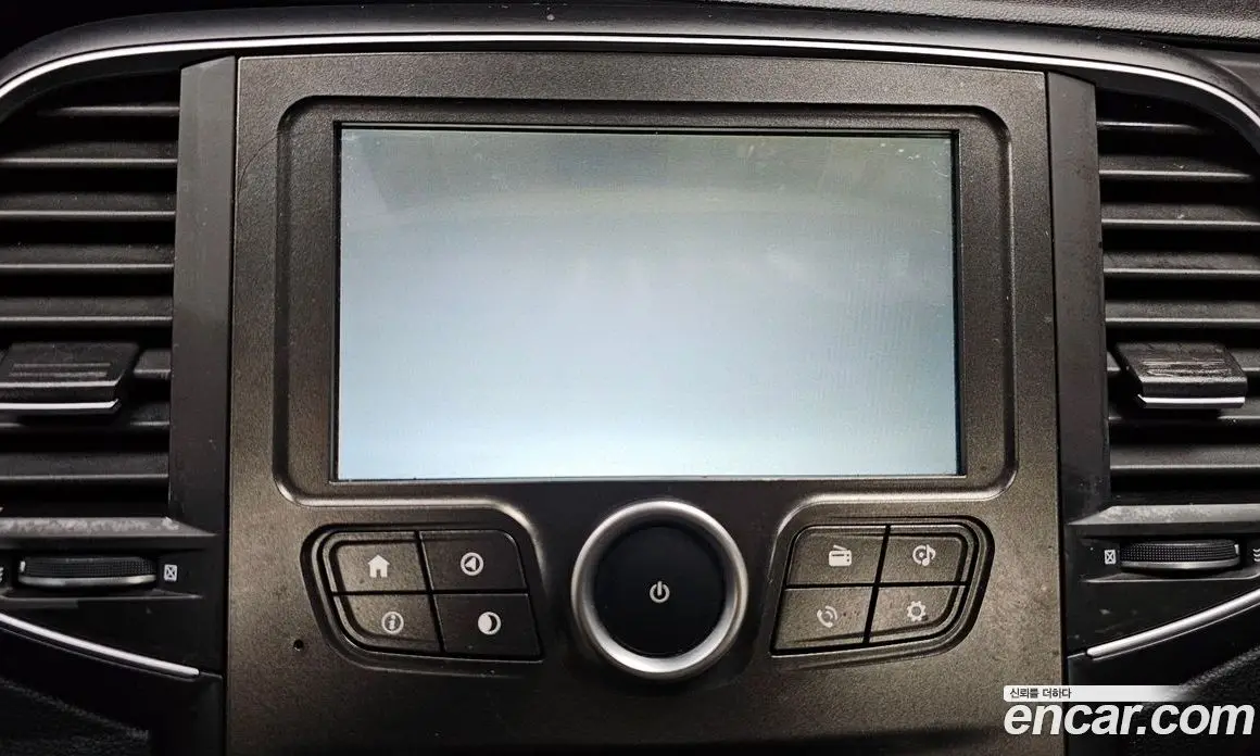 Renault (Samsung) SM6 2016 2.0 автомат (гидро), фото 16 Renault (Samsung) SM6 2016 2.0 автомат (гидро), фото 16