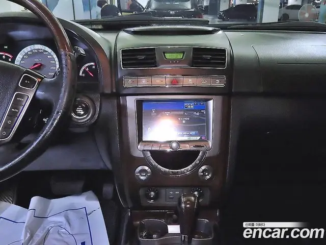SsangYong Rexton 2013 2.0 автомат (гидро), миниатюра 11 SsangYong Rexton 2013 2.0 автомат (гидро), миниатюра 11
