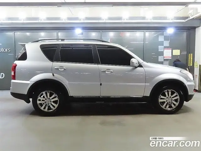 SsangYong Rexton 2013 2.0 автомат (гидро), миниатюра 3 SsangYong Rexton 2013 2.0 автомат (гидро), миниатюра 3