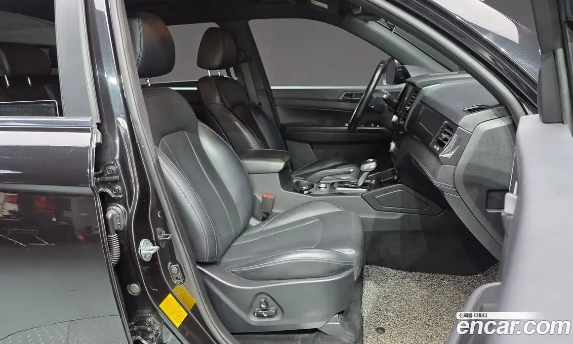SsangYong Rexton 2019 2.2 автомат (гидро), фото 16