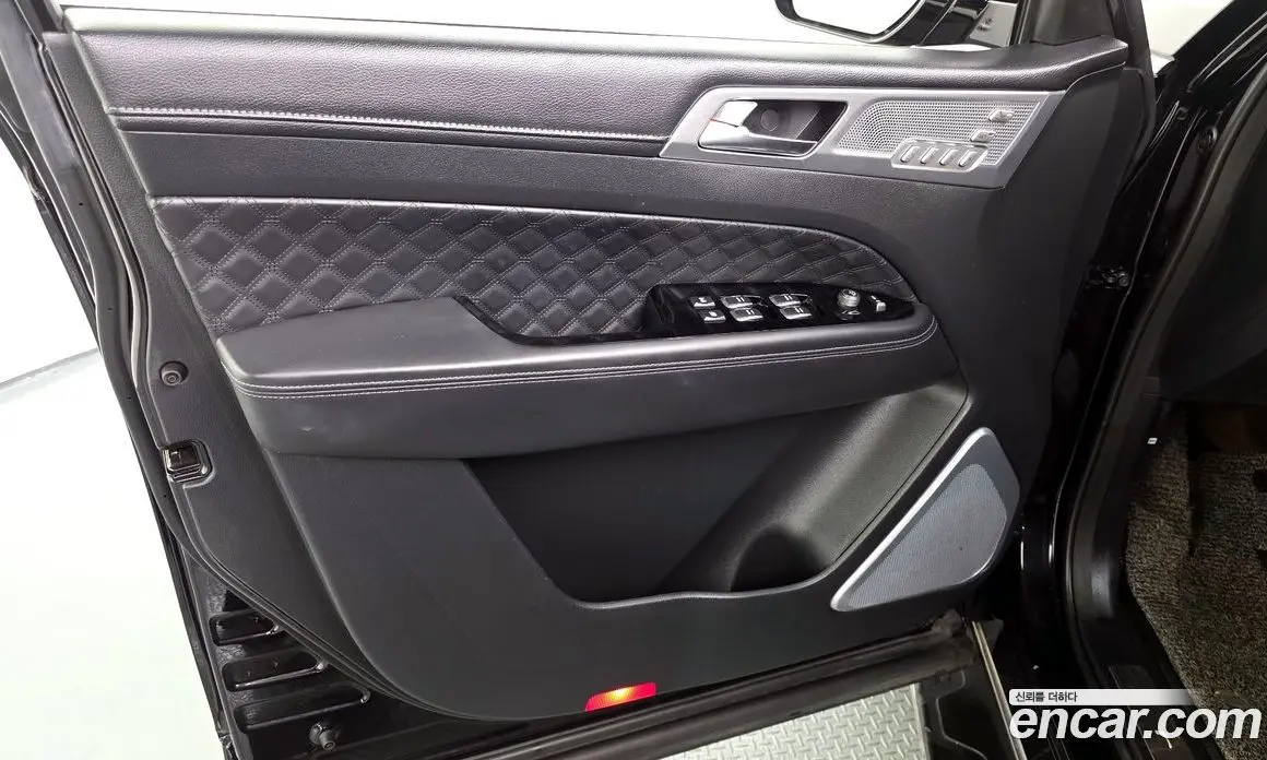 SsangYong Rexton 2021 2.2 автомат (гидро), фото 14
