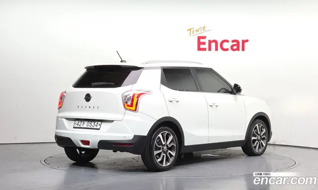 SsangYong TIBOLI 2015 1.6 автомат (гидро), миниатюра 2 SsangYong TIBOLI 2015 1.6 автомат (гидро), миниатюра 2