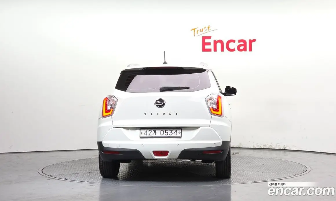 SsangYong TIBOLI 2015 1.6 автомат (гидро), фото 4 SsangYong TIBOLI 2015 1.6 автомат (гидро), фото 4