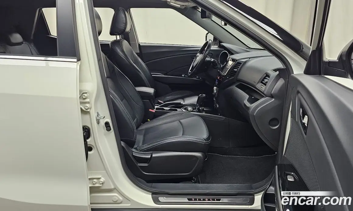SsangYong TIBOLI 2017 1.6 автомат (гидро), фото 17