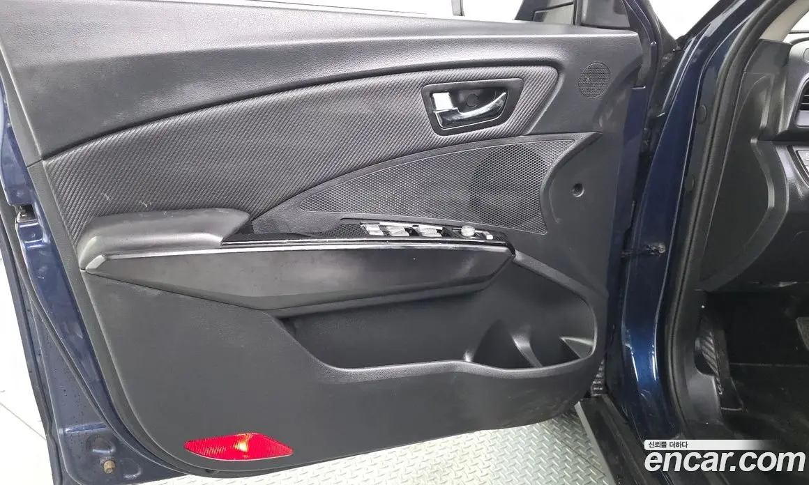 SsangYong TIBOLI 2019 1.6 автомат (гидро), фото 14 SsangYong TIBOLI 2019 1.6 автомат (гидро), фото 14