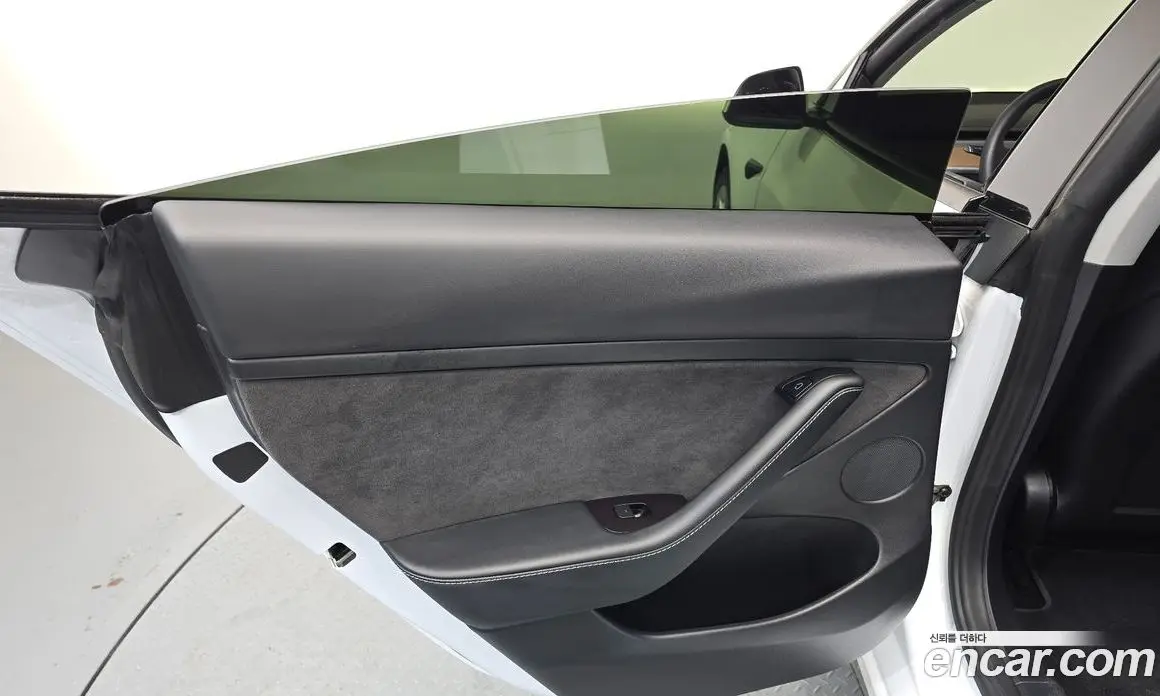 Tesla Model 3 2022 0.2 автомат (гидро), фото 14