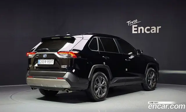 Toyota RAV4 2024 2.5 автомат (гидро), миниатюра 2 Toyota RAV4 2024 2.5 автомат (гидро), миниатюра 2