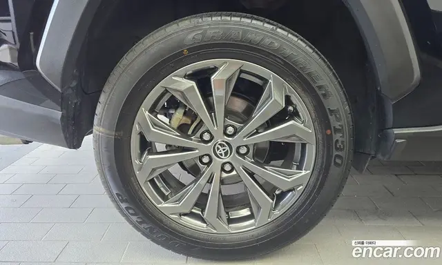 Toyota RAV4 2024 2.5 автомат (гидро), миниатюра 5 Toyota RAV4 2024 2.5 автомат (гидро), миниатюра 5