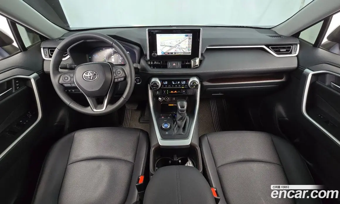 Toyota RAV4 2024 2.5 автомат (гидро), фото 10 Toyota RAV4 2024 2.5 автомат (гидро), фото 10