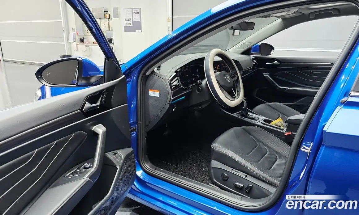 Volkswagen Jetta 2024 1.5 автомат (гидро), фото 13 Volkswagen Jetta 2024 1.5 автомат (гидро), фото 13