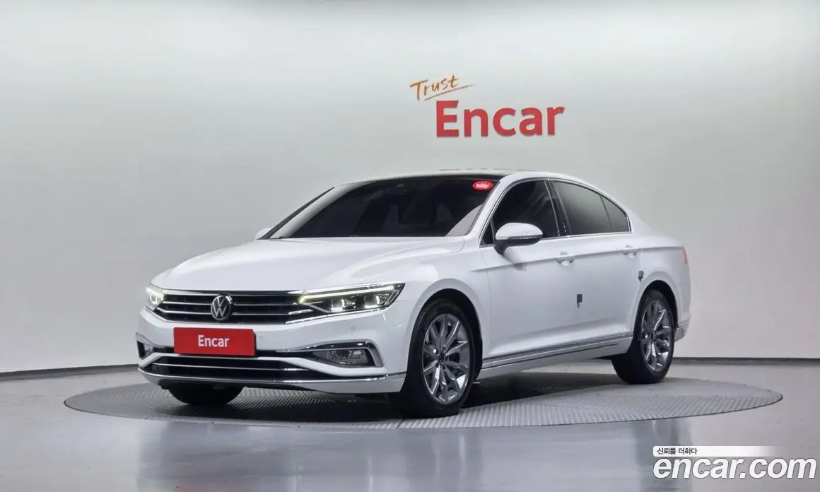 Volkswagen Passat 2021 2.0 автомат (гидро), фото 1 Volkswagen Passat 2021 2.0 автомат (гидро), фото 1