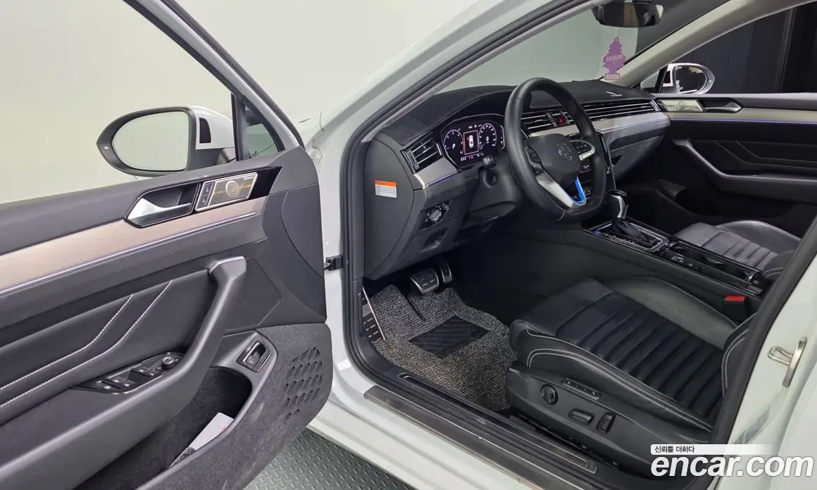 Volkswagen Passat 2021 2.0 автомат (гидро), фото 13 Volkswagen Passat 2021 2.0 автомат (гидро), фото 13