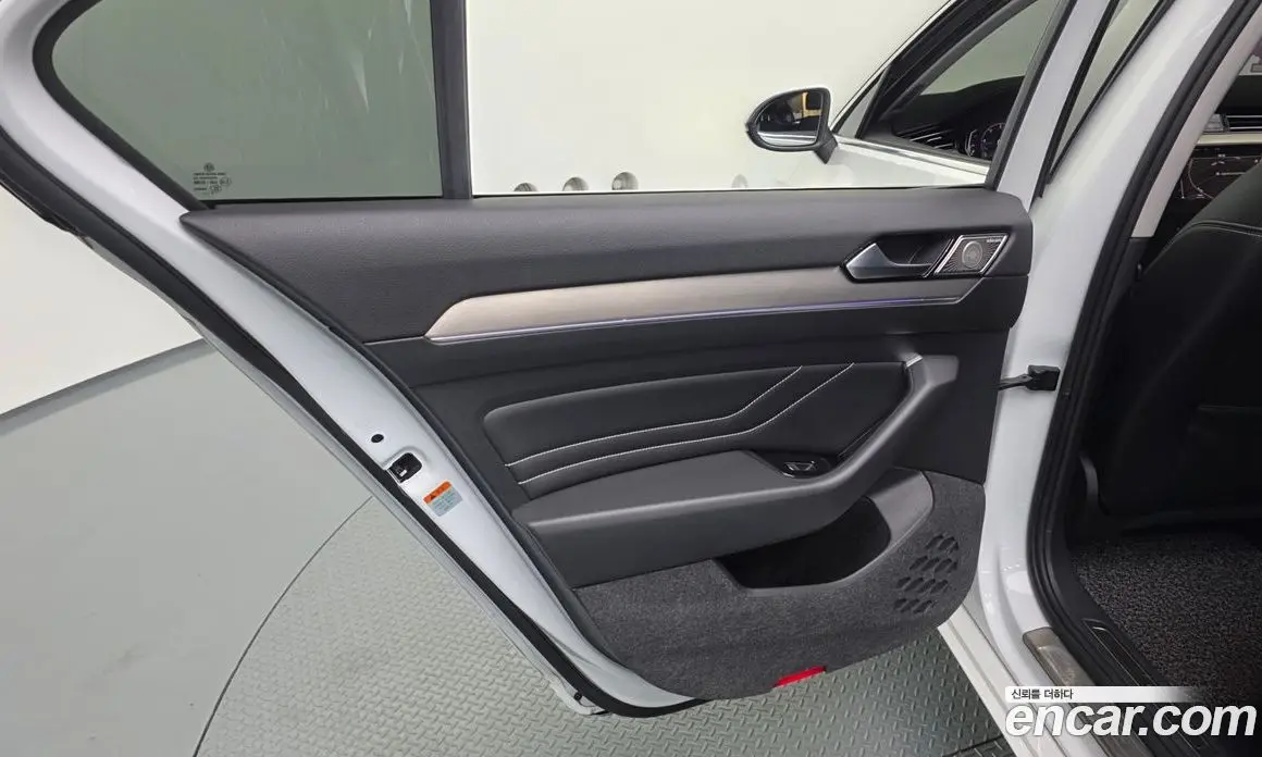 Volkswagen Passat 2021 2.0 автомат (гидро), фото 15 Volkswagen Passat 2021 2.0 автомат (гидро), фото 15