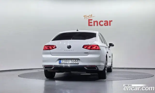 Volkswagen Passat 2021 2.0 автомат (гидро), миниатюра 4 Volkswagen Passat 2021 2.0 автомат (гидро), миниатюра 4