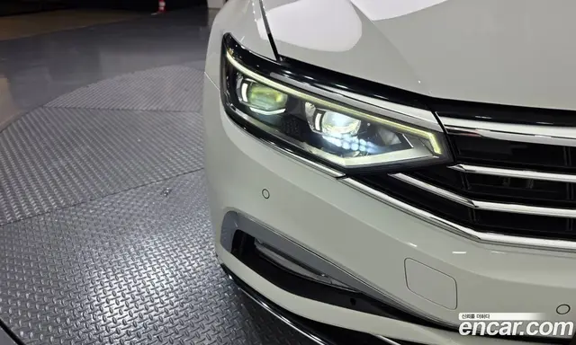 Volkswagen Passat 2021 2.0 автомат (гидро), миниатюра 8 Volkswagen Passat 2021 2.0 автомат (гидро), миниатюра 8
