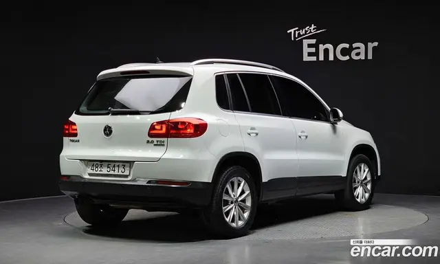 Volkswagen Tiguan 2015 2.0 автомат (гидро), миниатюра 2