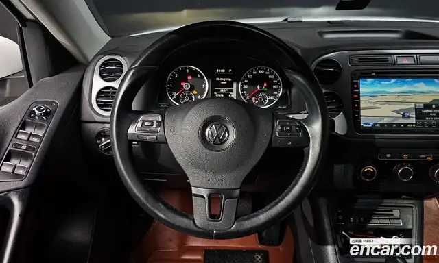Volkswagen Tiguan 2015 2.0 автомат (гидро), миниатюра 11