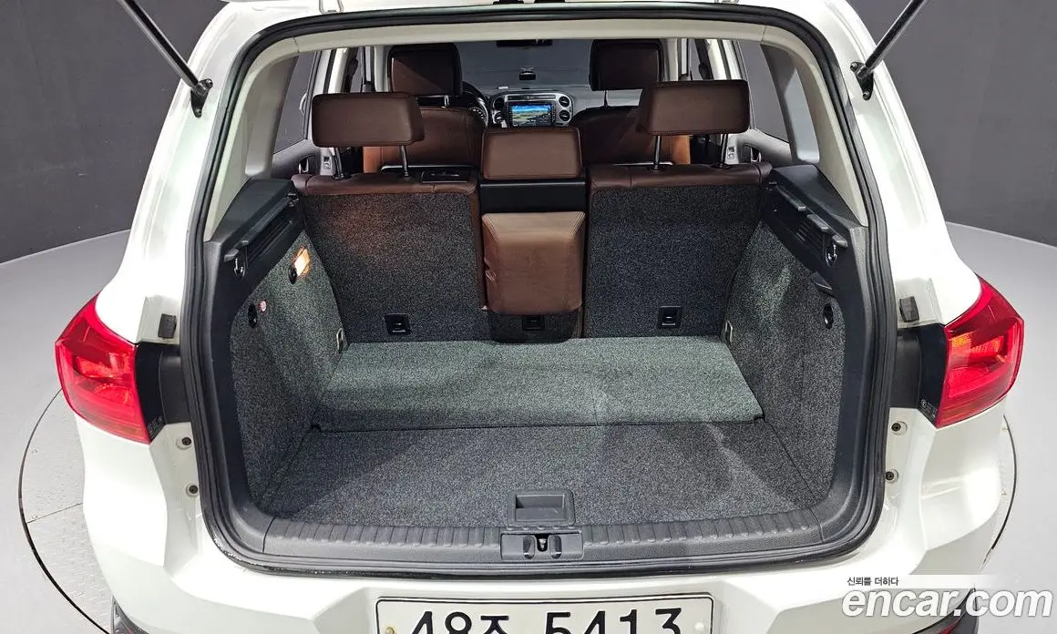 Volkswagen Tiguan 2015 2.0 автомат (гидро), фото 20