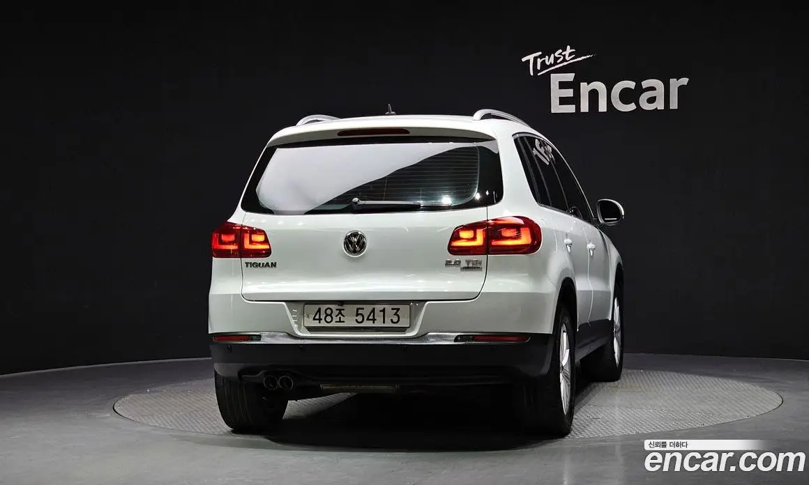 Volkswagen Tiguan 2015 2.0 автомат (гидро), фото 4