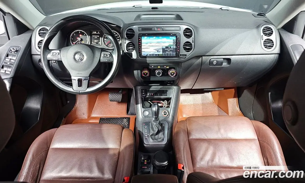 Volkswagen Tiguan 2015 2.0 автомат (гидро), фото 7