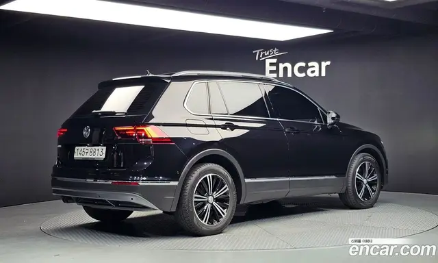 Volkswagen Tiguan 2019 2.0 автомат (гидро), миниатюра 2